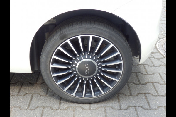 Fiat 500 1.2 Lounge I Automaat I 4 cilinder I Airco I Mistl. voor I Pan.