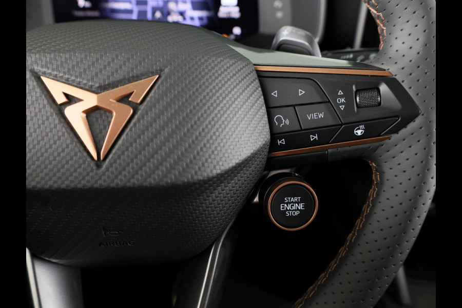 CUPRA Formentor 1.5 TSI e-Hybrid VZ Performance 272pk | Panoramadak | Matte Lak | 19 inch | Carbon Spiegelkappen | Trekhaak | Sennheiser |