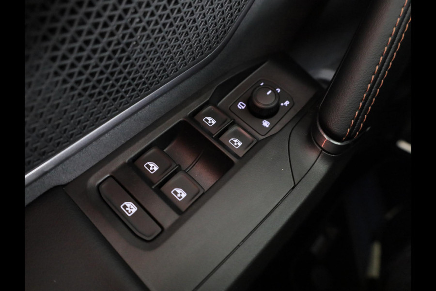 CUPRA Formentor 1.5 TSI e-Hybrid VZ Performance 272pk | Panoramadak | Matte Lak | 19 inch | Carbon Spiegelkappen | Trekhaak | Sennheiser |