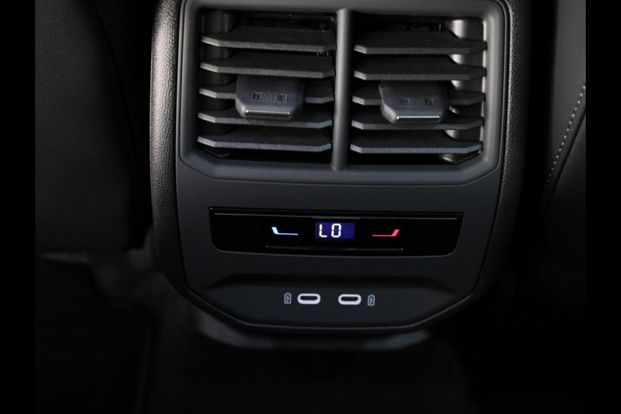 CUPRA Formentor 1.5 TSI e-Hybrid VZ Performance 272pk | Panoramadak | Matte Lak | 19 inch | Carbon Spiegelkappen | Trekhaak | Sennheiser |