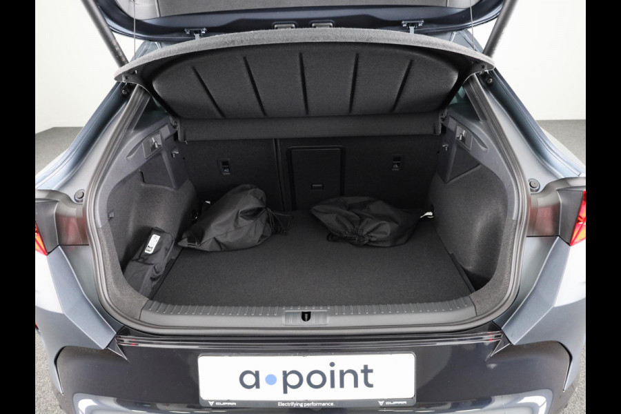 CUPRA Formentor 1.5 TSI e-Hybrid VZ Performance 272pk | Panoramadak | Matte Lak | 19 inch | Carbon Spiegelkappen | Trekhaak | Sennheiser |