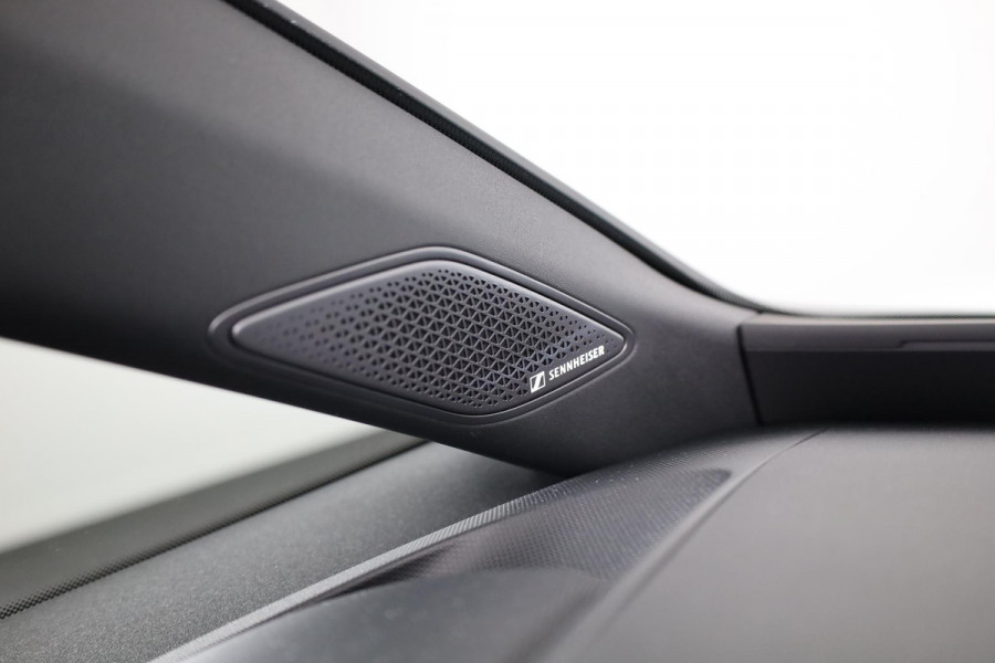 CUPRA Born Performance Limited 82 kWh 231PK | Sennheiser | Pilot L | 20 inch | Stoelmassage | Exclusieve Lak |