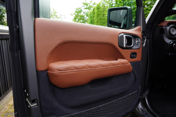 Jeep Wrangler Unlimited BRUTE 4xe 380 Rubicon Performance Pack 20 Inch Skyview