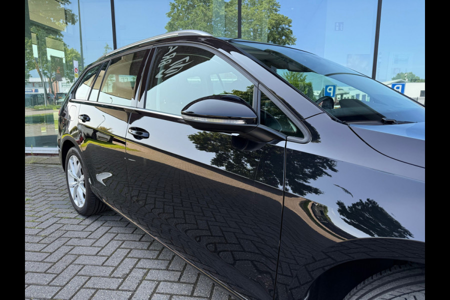 Volkswagen GOLF Variant 1.5 TSI Highline - Automaat - Navi - Climate - Parkeerhulp - Org.NL