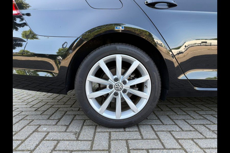 Volkswagen GOLF Variant 1.5 TSI Highline - Automaat - Navi - Climate - Parkeerhulp - Org.NL