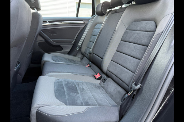Volkswagen GOLF Variant 1.5 TSI Highline - Automaat - Navi - Climate - Parkeerhulp - Org.NL