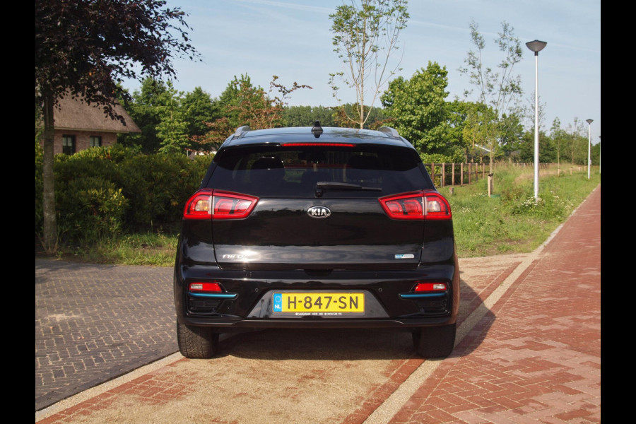 Kia e-Niro ExecutiveLine 64 kWh | Camera | Apple Carplay | Cruise Control | JBL | Leer |