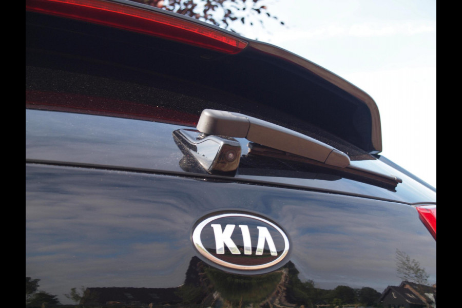 Kia e-Niro ExecutiveLine 64 kWh | Camera | Apple Carplay | Cruise Control | JBL | Leer |