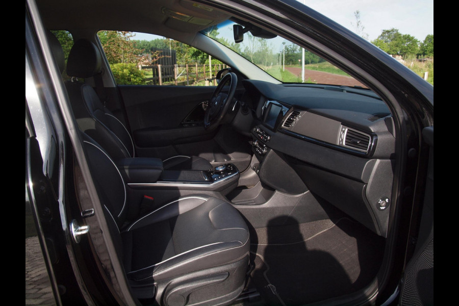 Kia e-Niro ExecutiveLine 64 kWh | Camera | Apple Carplay | Cruise Control | JBL | Leer |