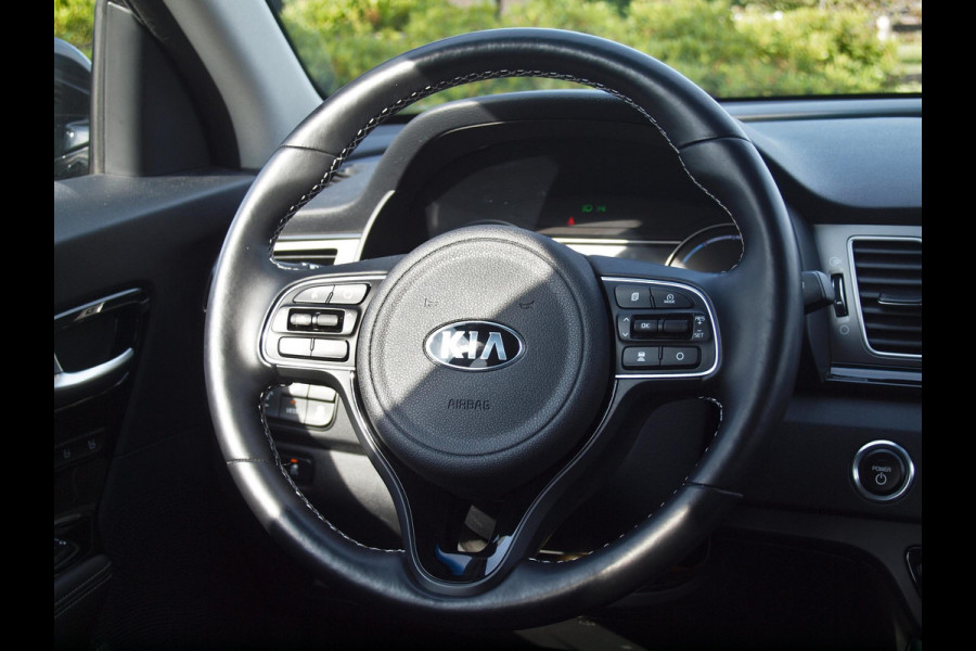 Kia e-Niro ExecutiveLine 64 kWh | Camera | Apple Carplay | Cruise Control | JBL | Leer |