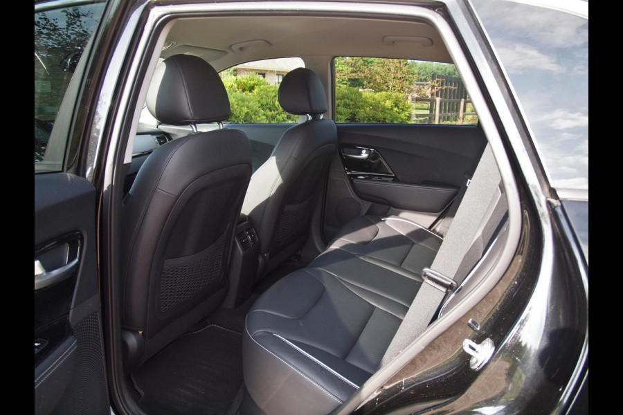 Kia e-Niro ExecutiveLine 64 kWh | Camera | Apple Carplay | Cruise Control | JBL | Leer |