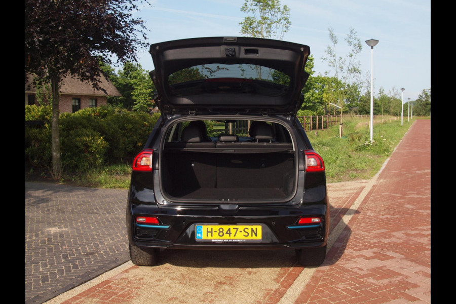 Kia e-Niro ExecutiveLine 64 kWh | Camera | Apple Carplay | Cruise Control | JBL | Leer |