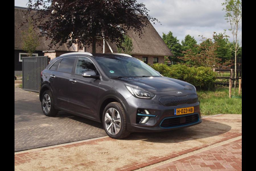 Kia e-Niro ExecutiveLine 64 kWh | Camera | Apple Carplay | Cruise Control | JBL | Leer |