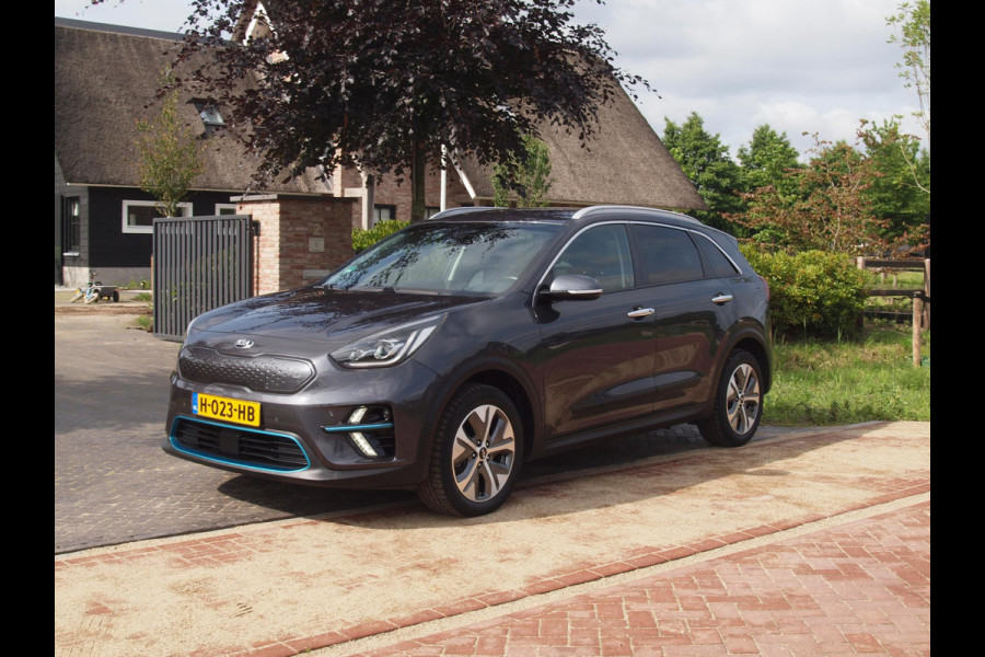 Kia e-Niro ExecutiveLine 64 kWh | Camera | Apple Carplay | Cruise Control | JBL | Leer |
