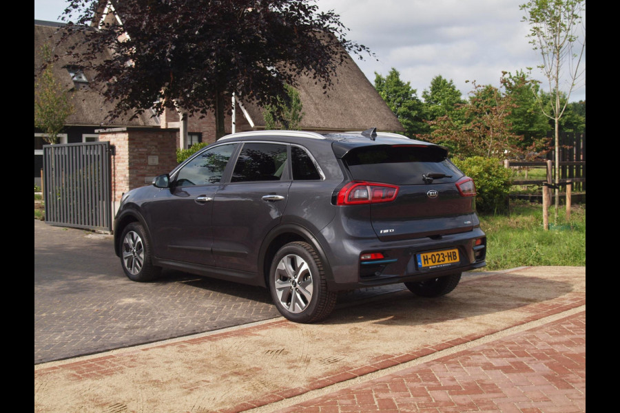 Kia e-Niro ExecutiveLine 64 kWh | Camera | Apple Carplay | Cruise Control | JBL | Leer |