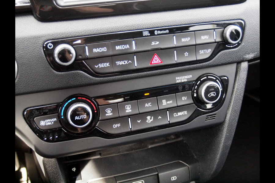 Kia e-Niro ExecutiveLine 64 kWh | Camera | Apple Carplay | Cruise Control | JBL | Leer |