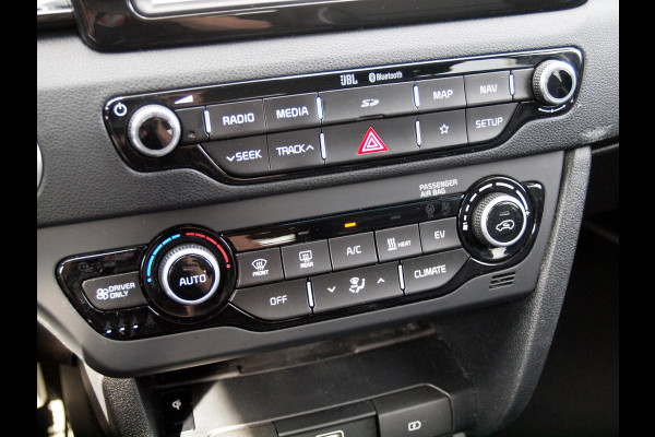 Kia e-Niro ExecutiveLine 64 kWh | Camera | Apple Carplay | Cruise Control | JBL | Leer |