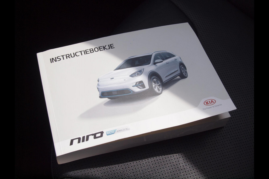 Kia e-Niro ExecutiveLine 64 kWh | Camera | Apple Carplay | Cruise Control | JBL | Leer |