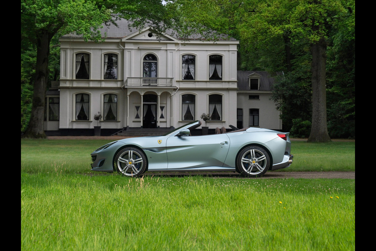 Ferrari Portofino 3.9 V8 HELE | Subliem! | Atelier Car | Carbon interieur | JBL Ferrari Portofino 3.9 V8 HELE | Subliem! | Atelier Car | Carbon interieur | JBL