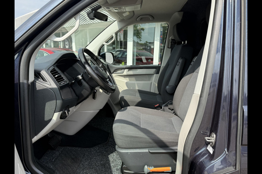 Volkswagen Transporter 2.0 TDI L2H1 Highline | AUTOMAAT | TREKHAAK | ACHTERUITRIJCAMERA |CLIMATE CONTROL | NAVIGATIE SYSTEEM |