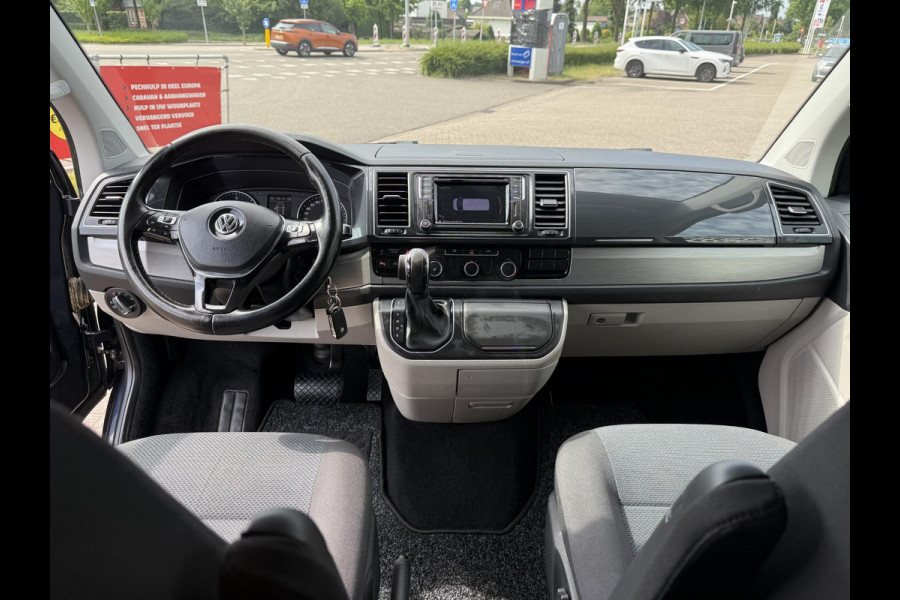 Volkswagen Transporter 2.0 TDI L2H1 Highline | AUTOMAAT | TREKHAAK | ACHTERUITRIJCAMERA |CLIMATE CONTROL | NAVIGATIE SYSTEEM |