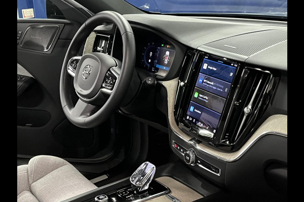 Volvo XC60 2.0 T6 Plug-in hybrid AWD Plus Dark Open dak | Harman/Kardon | Adapt. Cruise c. | Stoel-/Stuur verwarming