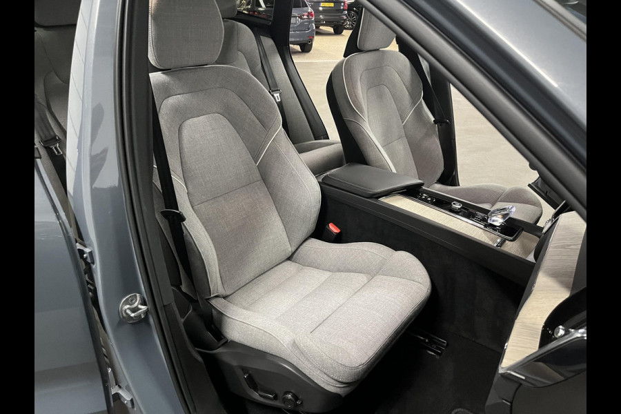 Volvo XC60 2.0 T6 Plug-in hybrid AWD Plus Dark Open dak | Harman/Kardon | Adapt. Cruise c. | Stoel-/Stuur verwarming