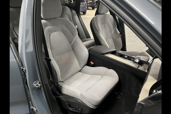 Volvo XC60 2.0 T6 Plug-in hybrid AWD Plus Dark Open dak | Harman/Kardon | Adapt. Cruise c. | Stoel-/Stuur verwarming