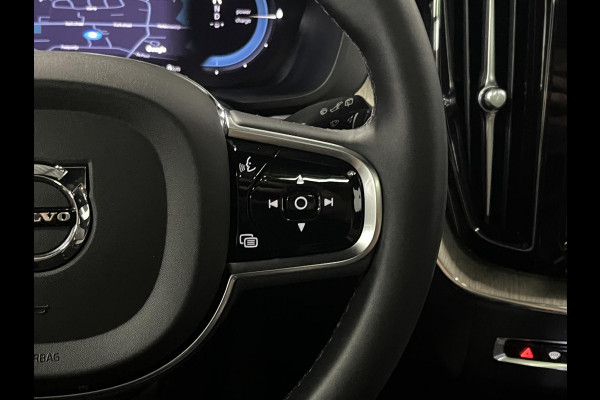 Volvo XC60 2.0 T6 Plug-in hybrid AWD Plus Dark Open dak | Harman/Kardon | Adapt. Cruise c. | Stoel-/Stuur verwarming