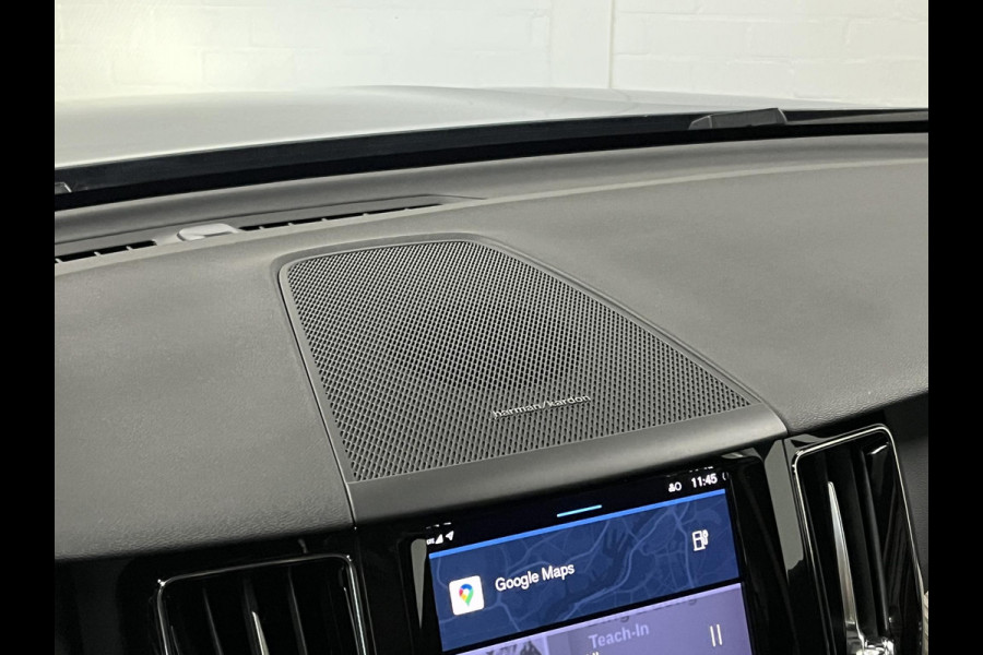 Volvo XC60 2.0 T6 Plug-in hybrid AWD Plus Dark Open dak | Harman/Kardon | Adapt. Cruise c. | Stoel-/Stuur verwarming