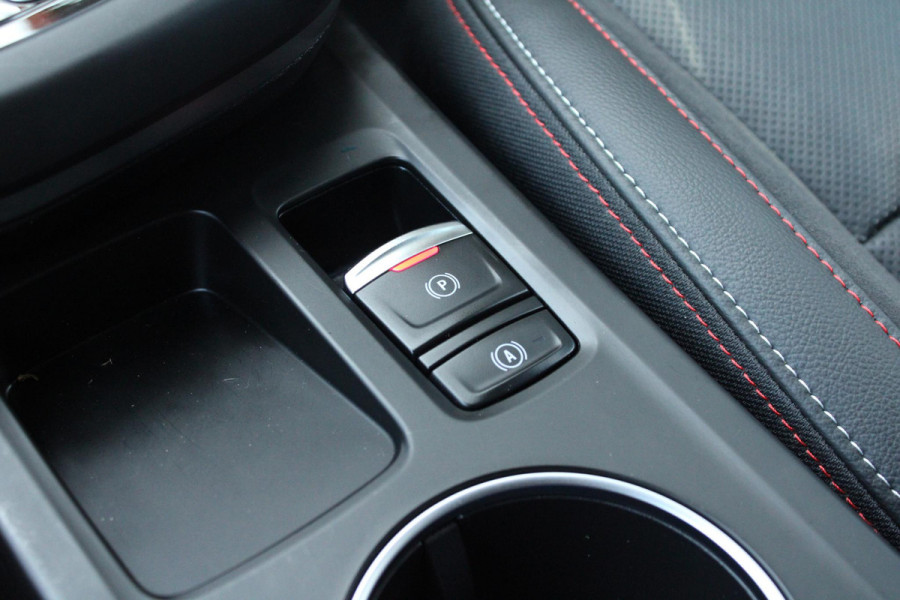 Renault Arkana 1.6 E-Tech Hybrid 145 R.S. Line | Trekhaak | Adaptive Cruise Control | Blind Spot | Climate Control | Navigatie | 360 Camera |