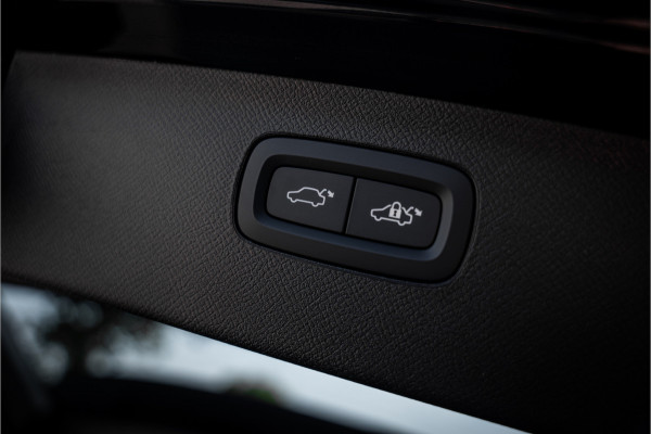 Volvo XC90 2.0 T8 Plug-in hybrid AWD Ultra Dark ** HUD ** Ventilatie MY2025!
