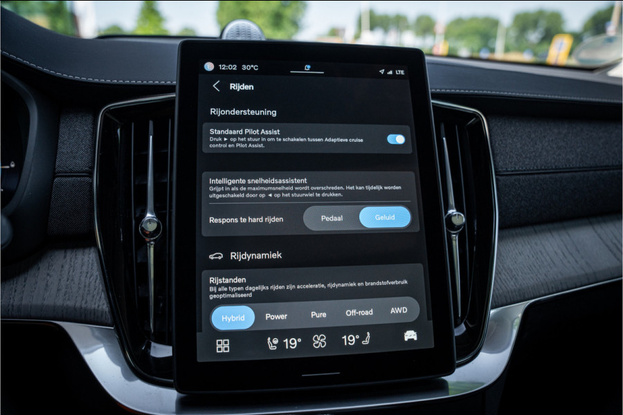 Volvo XC90 2.0 T8 Plug-in hybrid AWD Ultra Dark ** HUD ** Ventilatie MY2025!