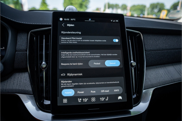 Volvo XC90 2.0 T8 Plug-in hybrid AWD Ultra Dark ** HUD ** Ventilatie MY2025!