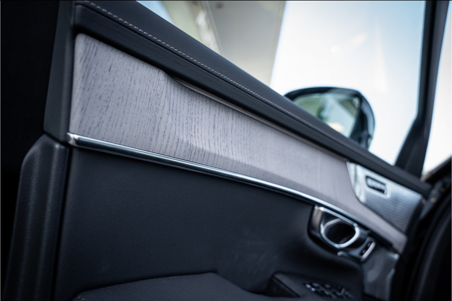 Volvo XC90 2.0 T8 Plug-in hybrid AWD Ultra Dark ** HUD ** Ventilatie MY2025!