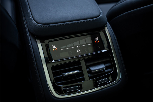 Volvo XC90 2.0 T8 Plug-in hybrid AWD Ultra Dark ** HUD ** Ventilatie MY2025!