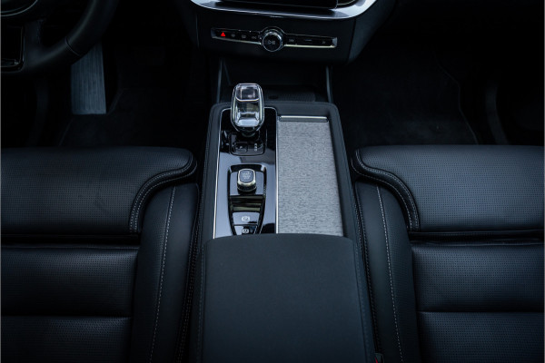 Volvo XC90 2.0 T8 Plug-in hybrid AWD Ultra Dark ** HUD ** Ventilatie MY2025!