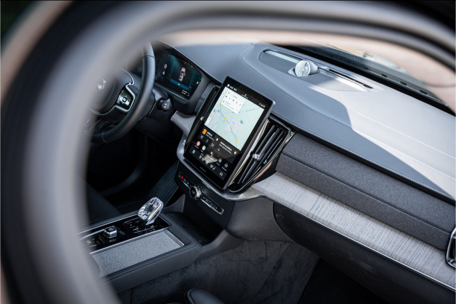 Volvo XC90 2.0 T8 Plug-in hybrid AWD Ultra Dark ** HUD ** Ventilatie MY2025!