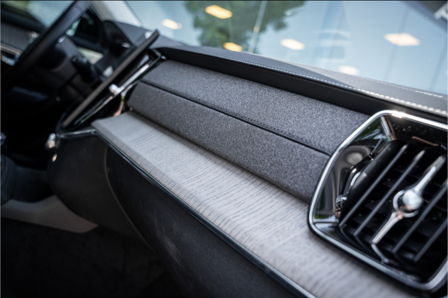 Volvo XC90 2.0 T8 Plug-in hybrid AWD Ultra Dark ** HUD ** Ventilatie MY2025!