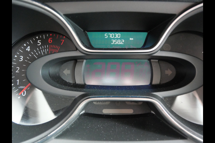 Renault Captur 1.2 TCe INTENS | AUTOMAAT | TREKHAAK | KEYLESS | CAMERA | R-LINK | ALL-SEASON