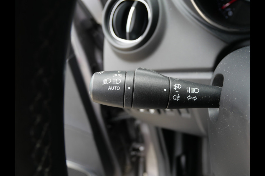 Renault Captur 1.2 TCe INTENS | AUTOMAAT | TREKHAAK | KEYLESS | CAMERA | R-LINK | ALL-SEASON