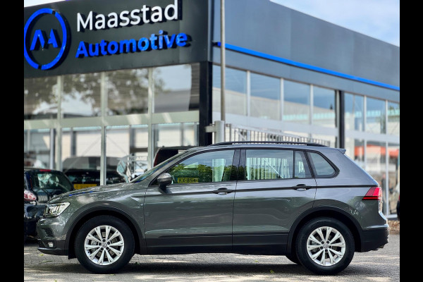 Volkswagen Tiguan 1.4 TSI ACT Aut Lane ass Volledig onderhouden Navi Apple CarPlay Stoel vw Nieuwe APK Perfecte conditie