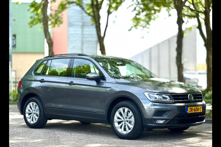 Volkswagen Tiguan 1.4 TSI ACT Aut Lane ass Volledig onderhouden Navi Apple CarPlay Stoel vw Nieuwe APK Perfecte conditie