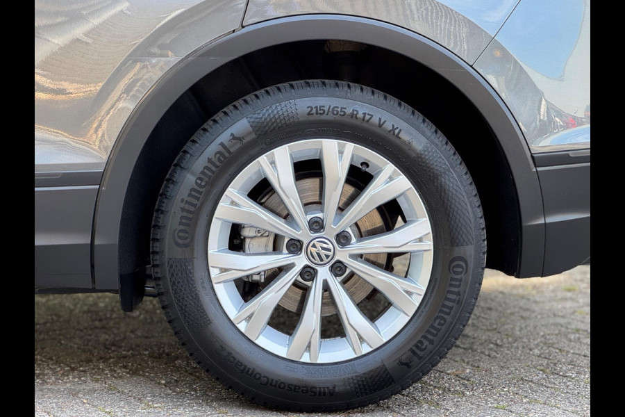 Volkswagen Tiguan 1.4 TSI ACT Aut Lane ass Volledig onderhouden Navi Apple CarPlay Stoel vw Nieuwe APK Perfecte conditie