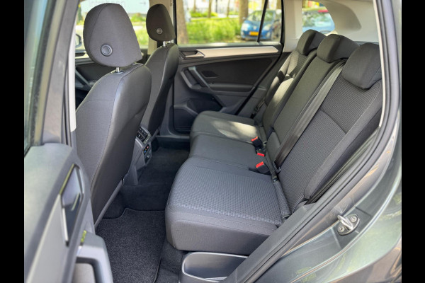 Volkswagen Tiguan 1.4 TSI ACT Aut Lane ass Volledig onderhouden Navi Apple CarPlay Stoel vw Nieuwe APK Perfecte conditie