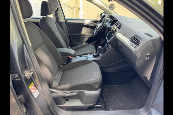 Volkswagen Tiguan 1.4 TSI ACT Aut Lane ass Volledig onderhouden Navi Apple CarPlay Stoel vw Nieuwe APK Perfecte conditie
