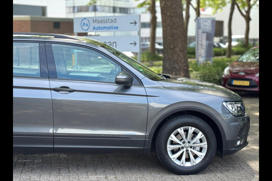 Volkswagen Tiguan 1.4 TSI ACT Aut Lane ass Volledig onderhouden Navi Apple CarPlay Stoel vw Nieuwe APK Perfecte conditie