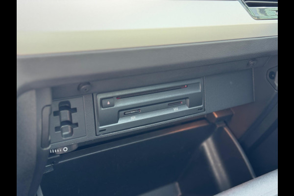 Volkswagen Tiguan 1.4 TSI ACT Aut Lane ass Volledig onderhouden Navi Apple CarPlay Stoel vw Nieuwe APK Perfecte conditie