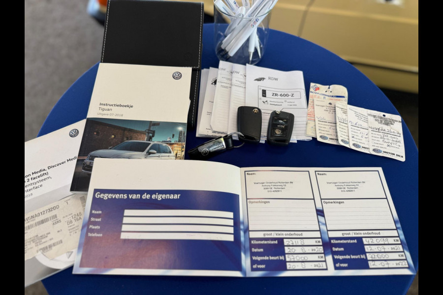Volkswagen Tiguan 1.4 TSI ACT Aut Lane ass Volledig onderhouden Navi Apple CarPlay Stoel vw Nieuwe APK Perfecte conditie