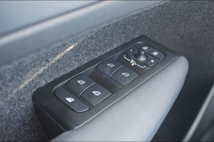 Volvo XC40 T5 PHEV HARMAN KARDON AUDIO | WINTERPACK | CAMERA | CARPLAY!